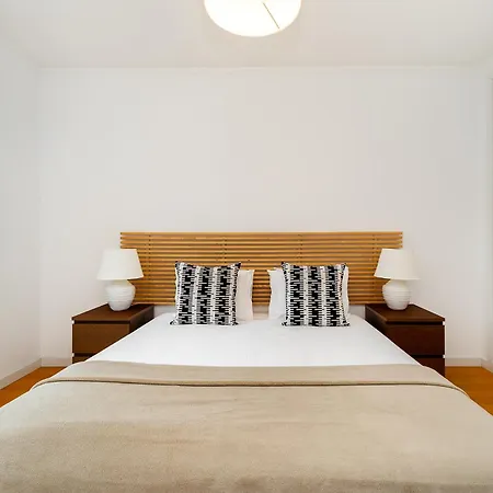 Lägenhet Whome Contemporary Comfort In Historic Lisboa