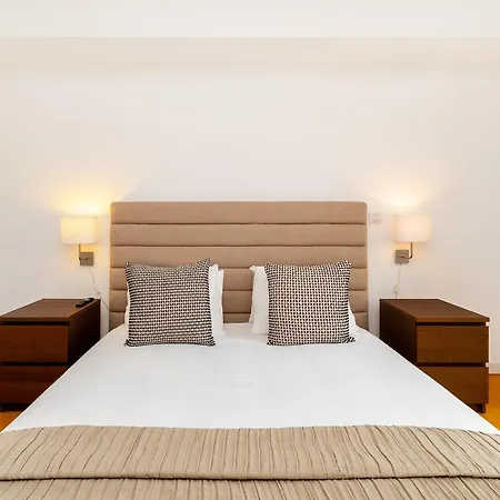 Whome Contemporary Comfort In Historic Lisboa