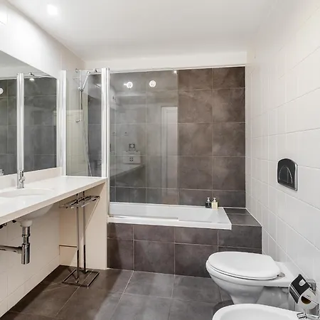 Apartment Whome Contemporary Comfort In Historic