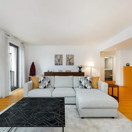 Apartment Whome Contemporary Comfort In Historic