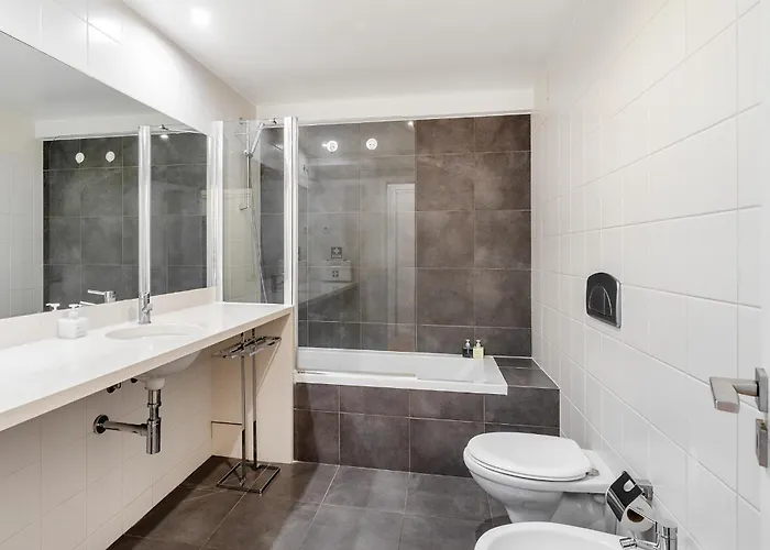 Apartment Whome Contemporary Comfort In Historic