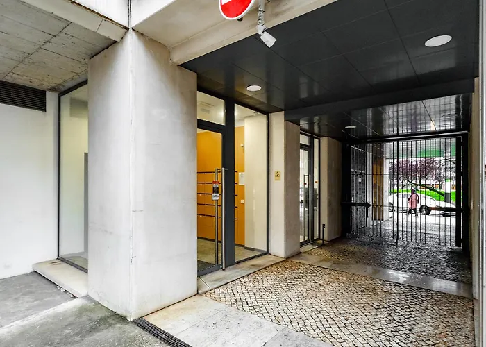 Whome Contemporary Comfort In Historic